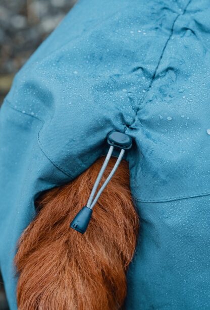 Hurtta Regenmantel Monsoon Blau – Bild 3