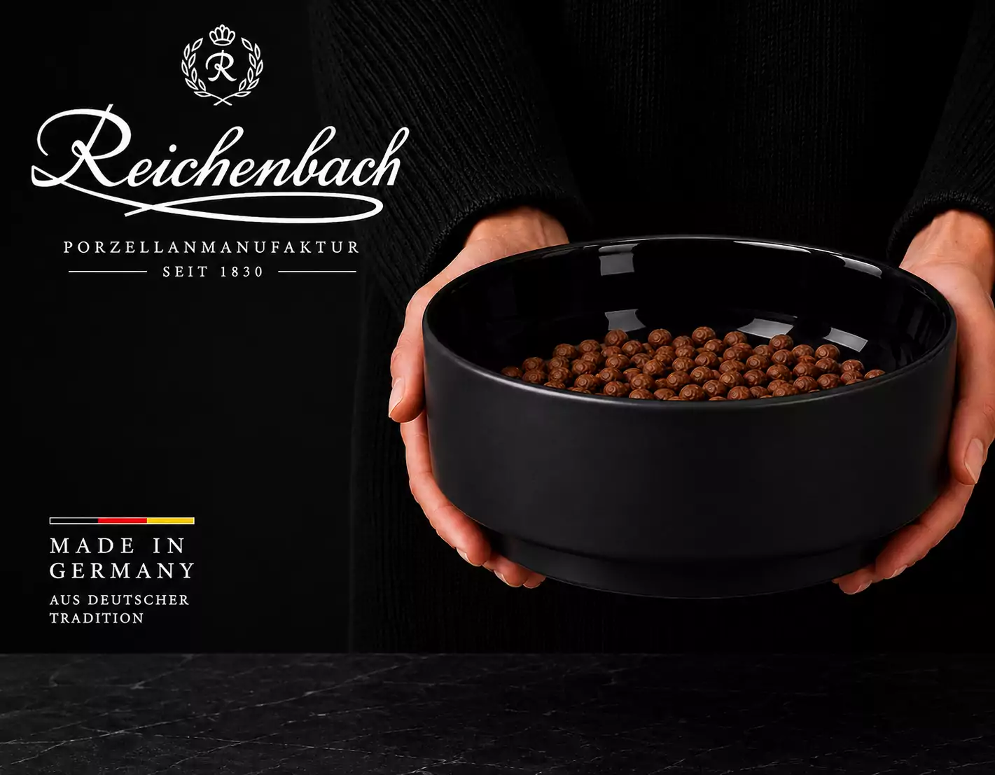 Elegantfeed Bowl Black L Lifestyle Reichenbach Logo